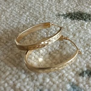 NEW 14 KT GOLD HOOP EARRINGS GORGEOUS!